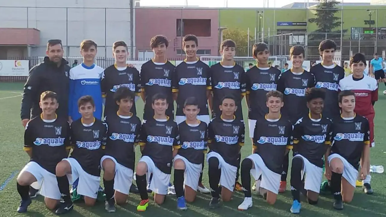 El equipo infantil A del Atl&eacute;tico Sanluque&ntilde;o en su visita a C&oacute;rdoba - A. I.