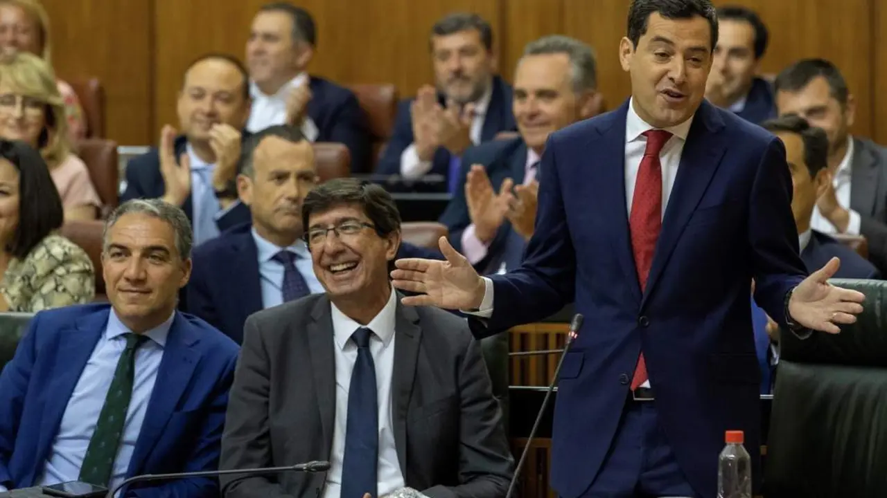 Juanma Moreno y Juan Mar&iacute;n. - EFE