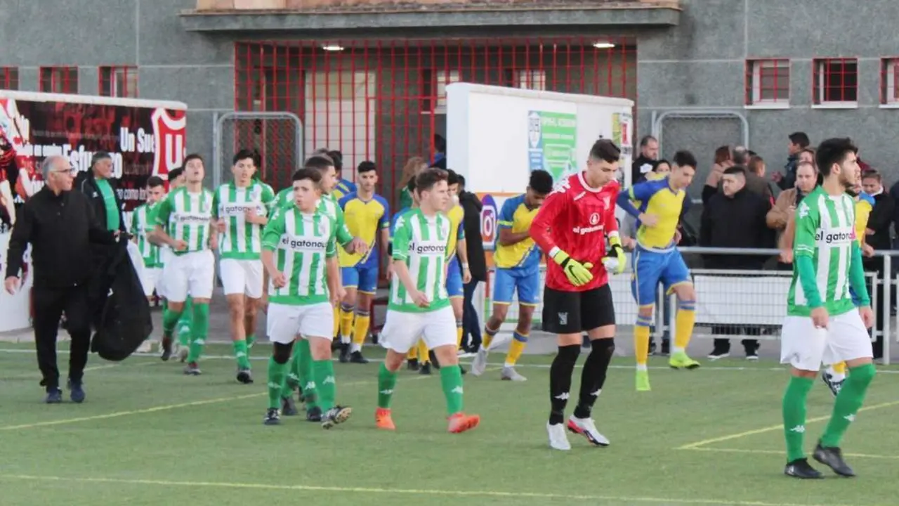 El equipo juvenil A del Atl&eacute;tico Sanluque&ntilde;o conf&iacute;a en caminar con paso firme - Ra&uacute;l J. Bustillos