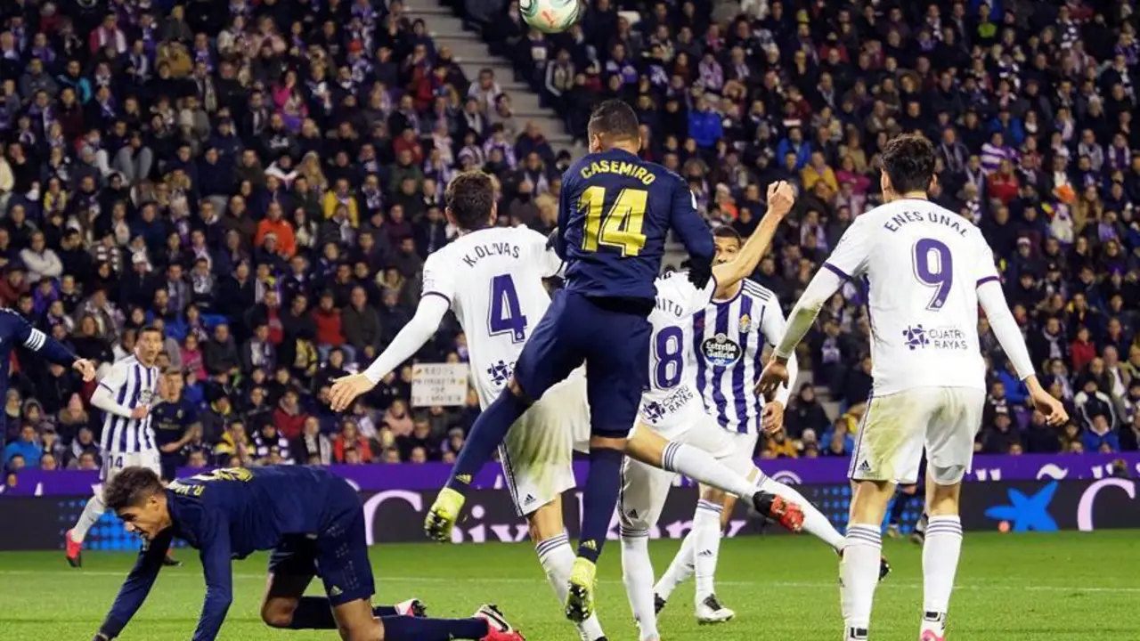 El Real Madrid se sit&uacute;a como l&iacute;der gracias a un cabezazo de Nacho