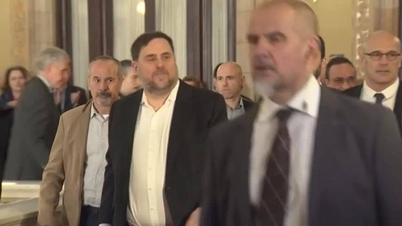 Junqueras tendr&aacute; que pagar m&aacute;s fianza que Puigdemont de 4,1 millones