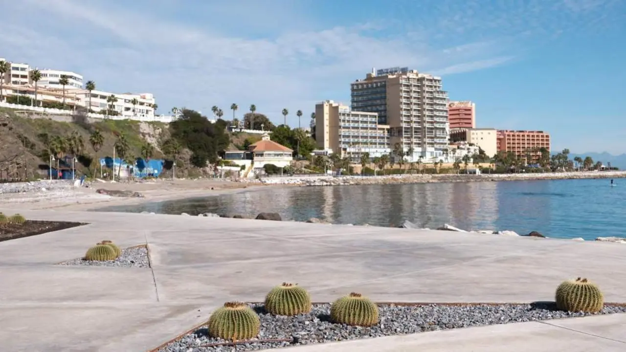 Paseo de Torrequebrada. - AO