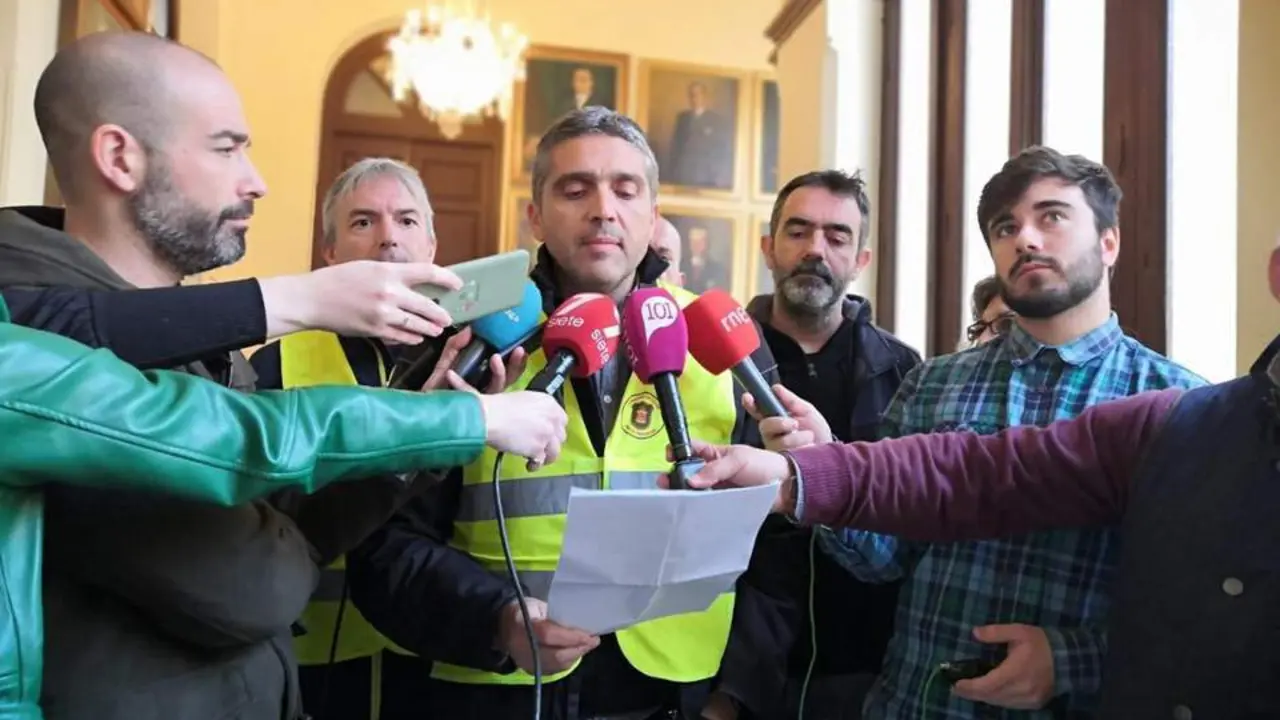 Rueda de prensa de los bomberos de M&aacute;laga sobre la actuaci&oacute;n en Campanillas. - Pablo Ruiz
