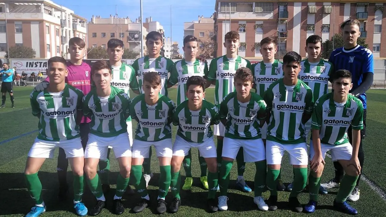 El equipo cadete A del Atl&eacute;tico Sanluque&ntilde;o en su visita al S&eacute;neca - A. I.
