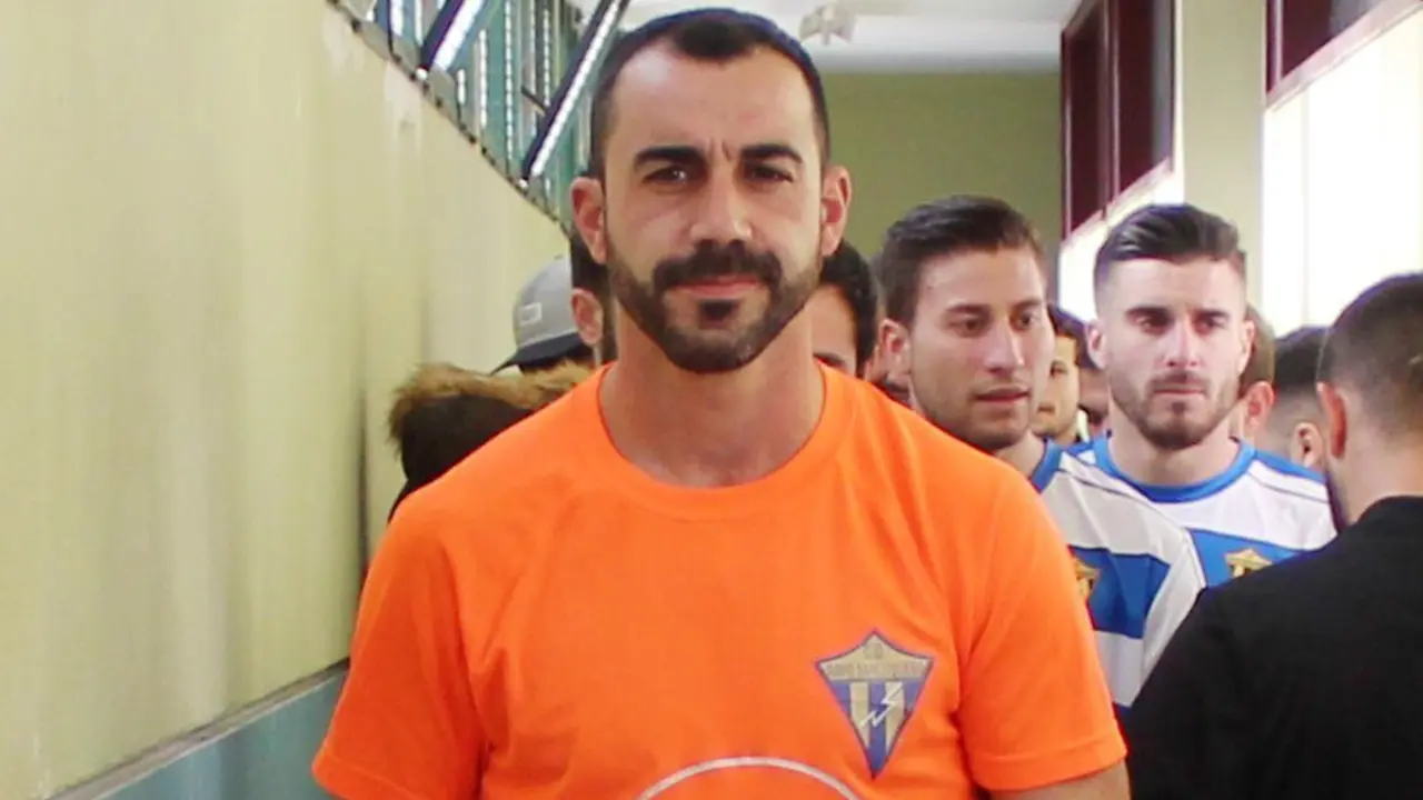 El portero Iv&aacute;n - Ra&uacute;l J. Bustillos