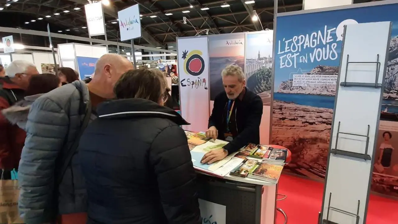 El patronato de Turismo en el Sal&oacute;n Internacional de Turismo de Nantes. - VH