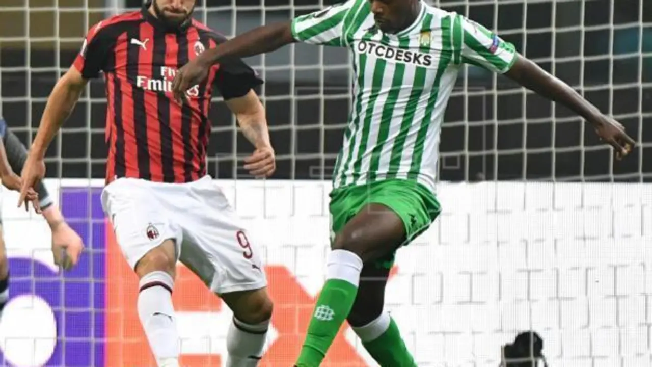 William Carvalho en un partido de Europa League - EFE