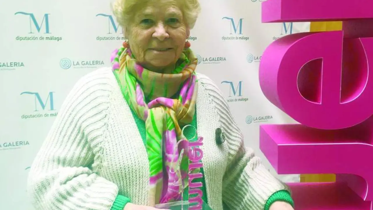 Mi madre, Isabel Perales, reconocida por la Diputaci&oacute;n Provincial de M&aacute;laga. - 