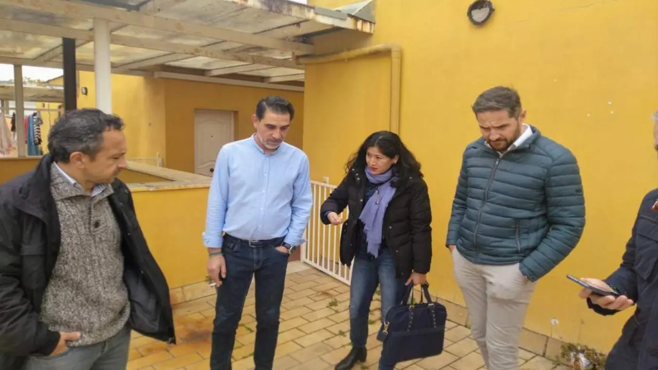 Ana H&eacute;rica Ramos en una visita a una promoci&oacute;n de viviendas de Emuvijesa - jerez,es
