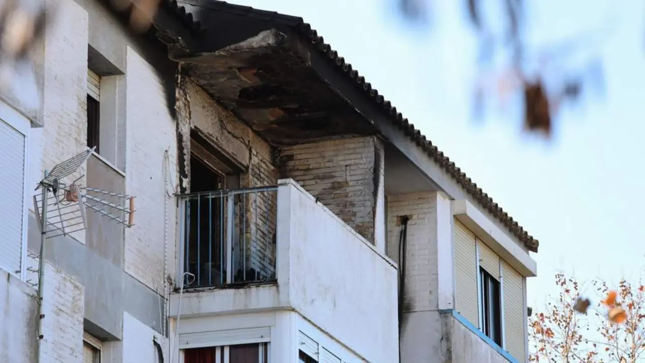 Vivienda tras el incendio. - EP / A.P&Eacute;REZ