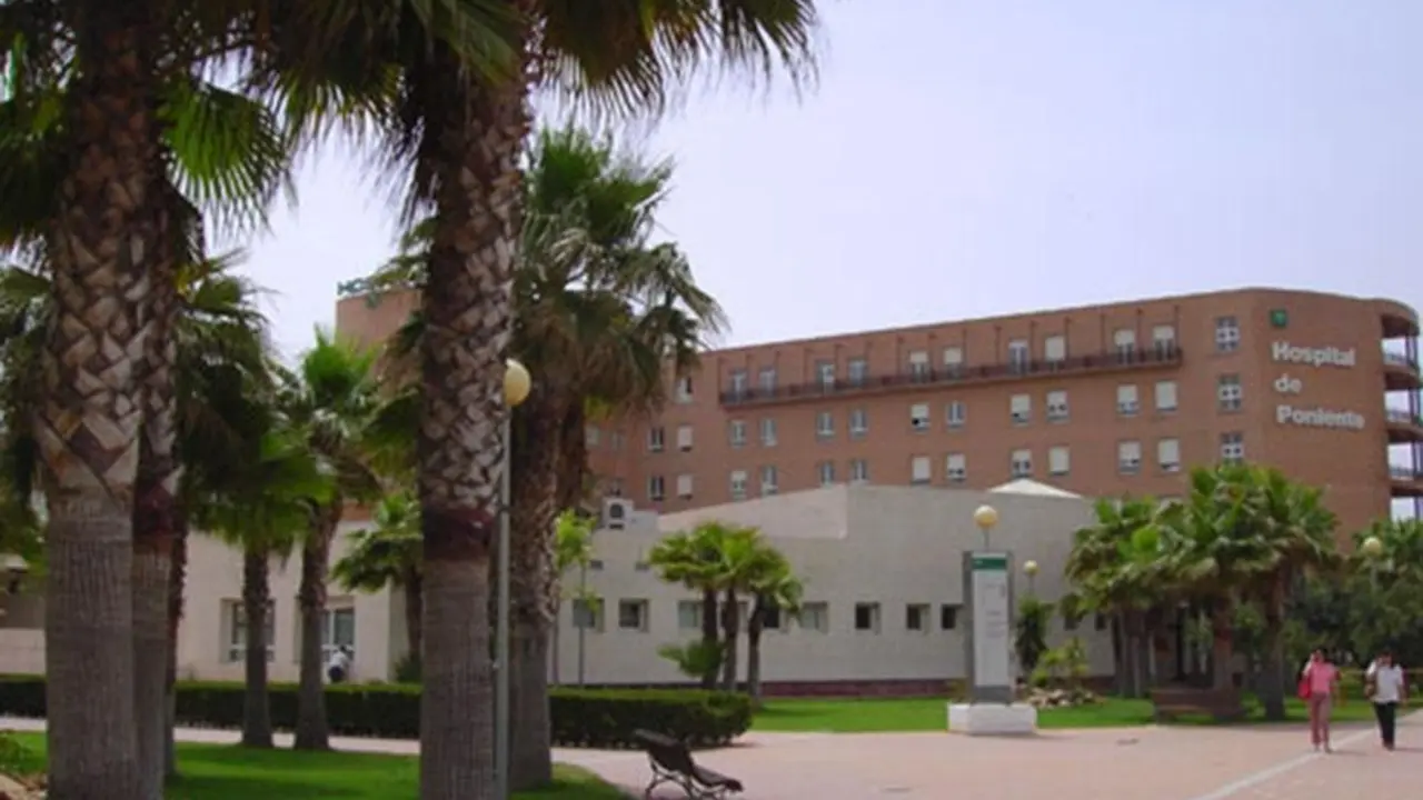 Hospital de Poniente. - AI