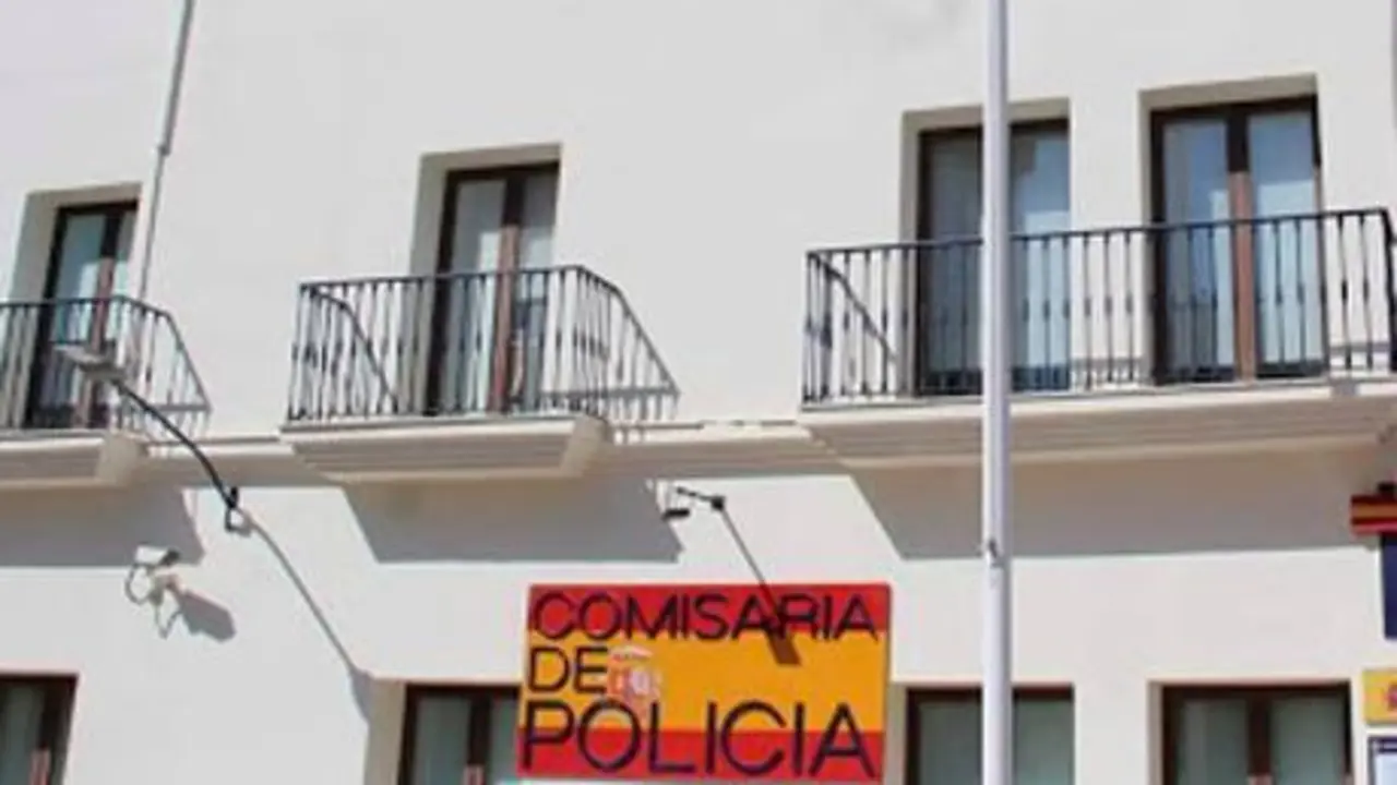 Comisar&iacute;a de Polic&iacute;a. - VM