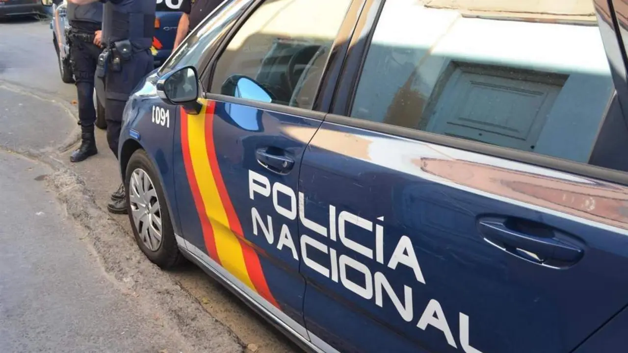 Polic&iacute;a Nacional. - VM