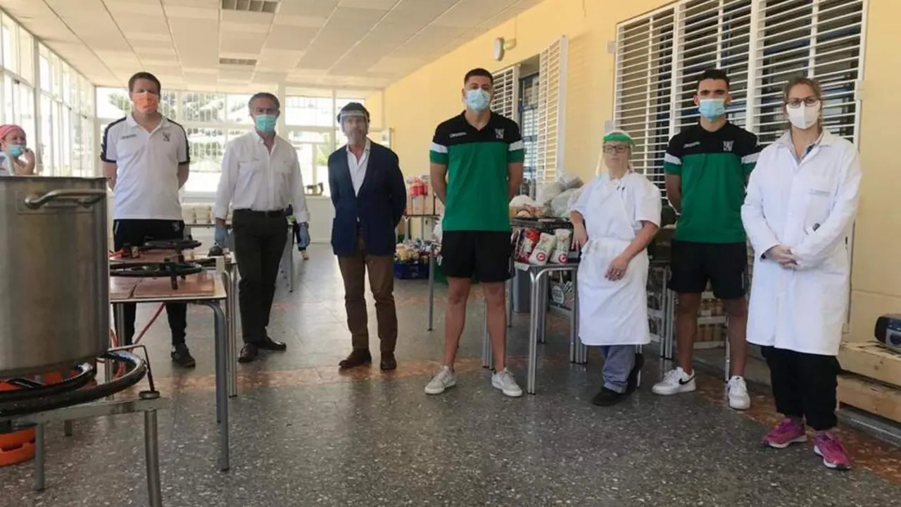 Una representaci&oacute;n del Atl&eacute;tico Sanluque&ntilde;o presente en Bonanza - ASCF