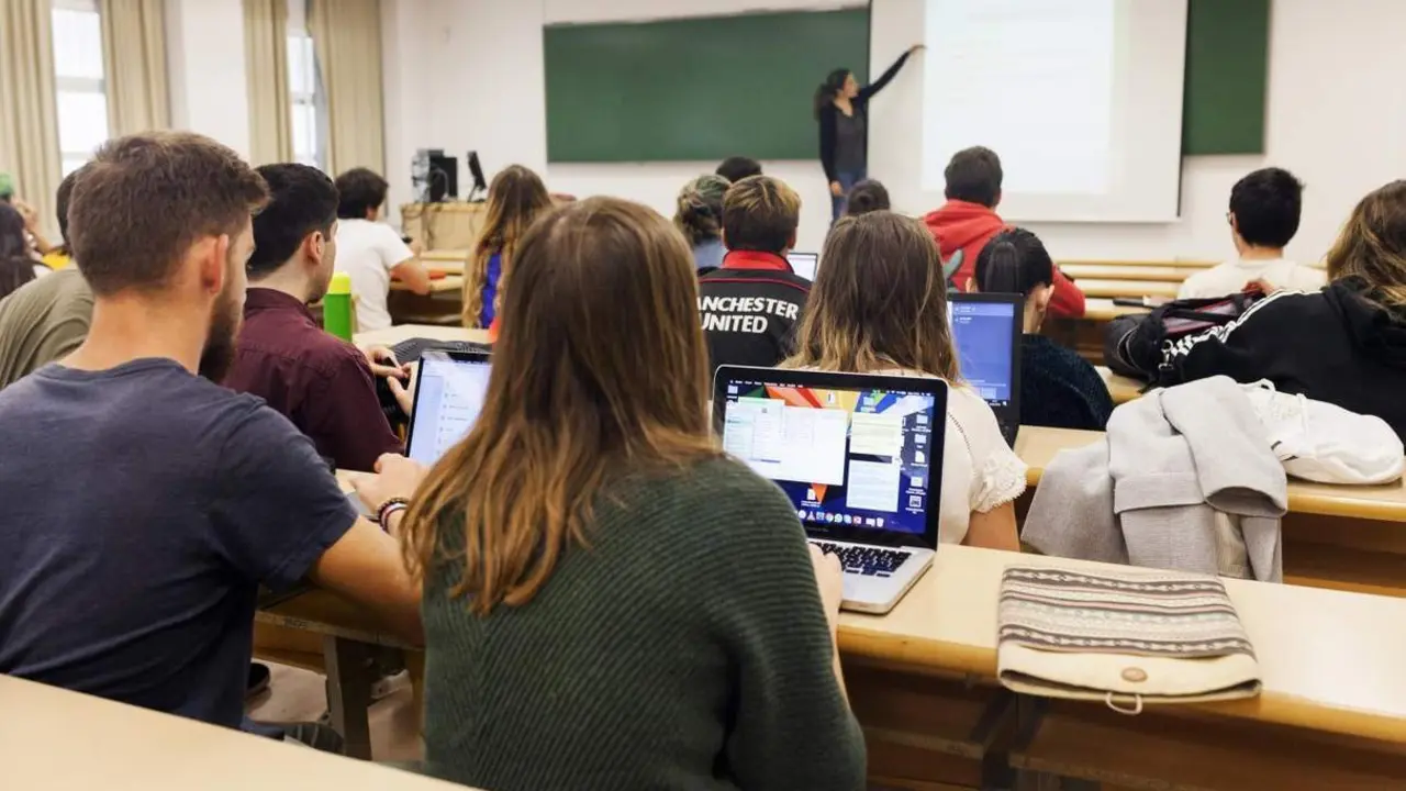 Clase en la Pablo de Olavide. - UPO