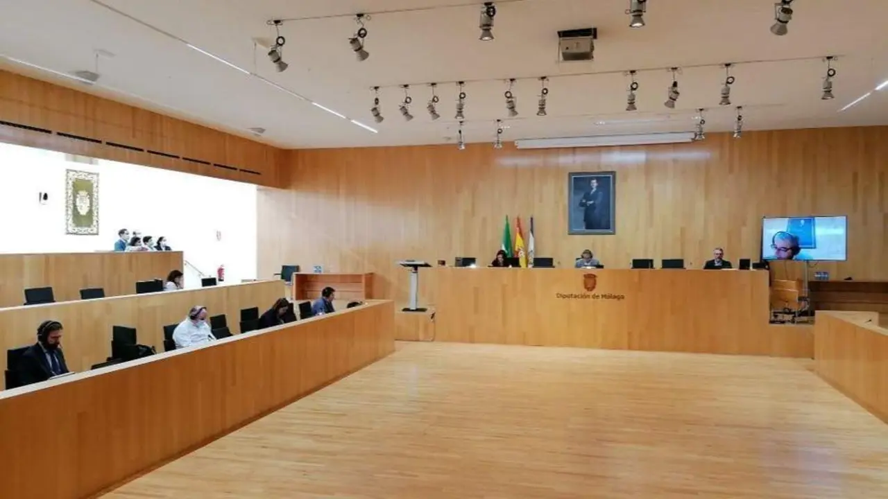 Pleno extraordinario.  - VM