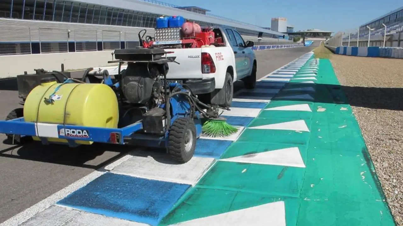 El acondicionamiento de las pistas del Circuito - Cirjesa