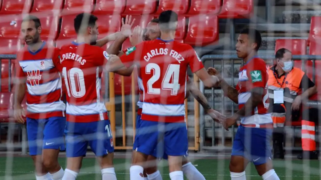 El Eibar sella media permanencia ante un Granada que se desinfla