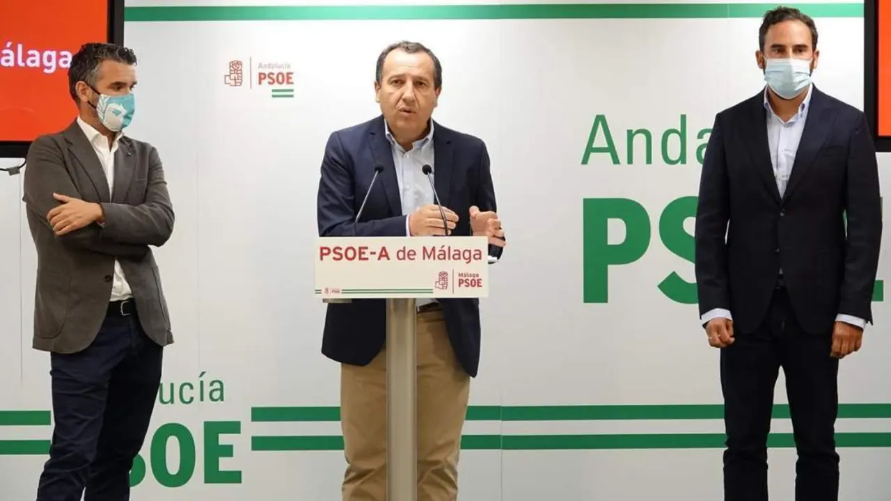 Bernal (i), Ruiz Espejo y P&eacute;rez. - PSOE