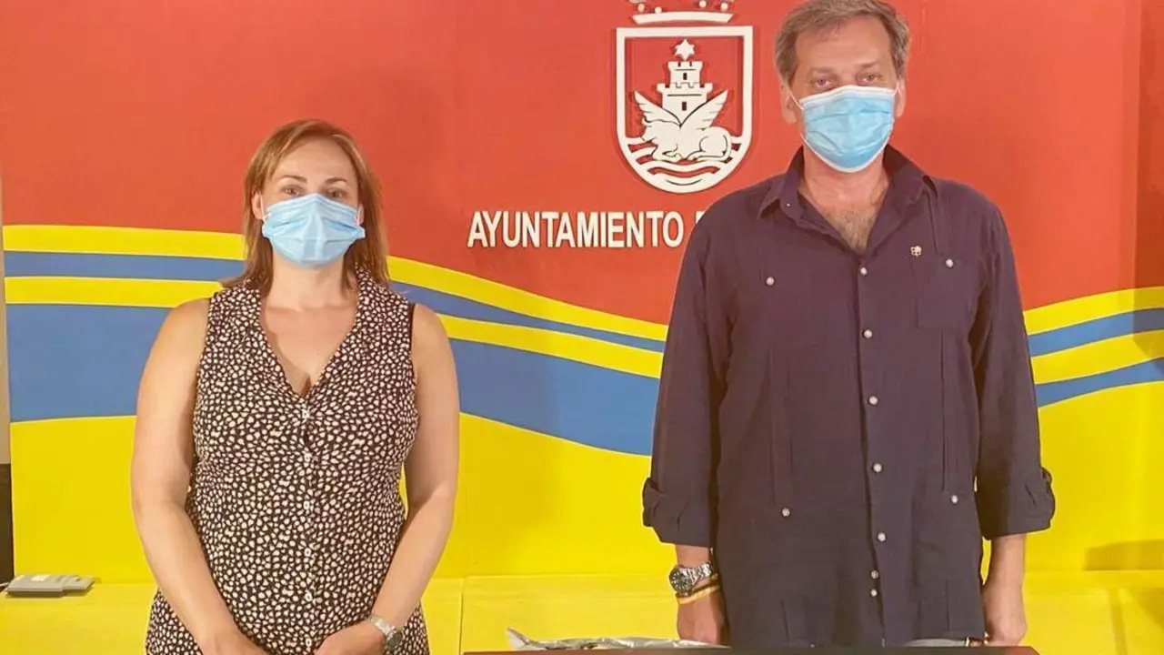 Inmaculada Mu&ntilde;oz y Javierd Porr&uacute;a - A. I.