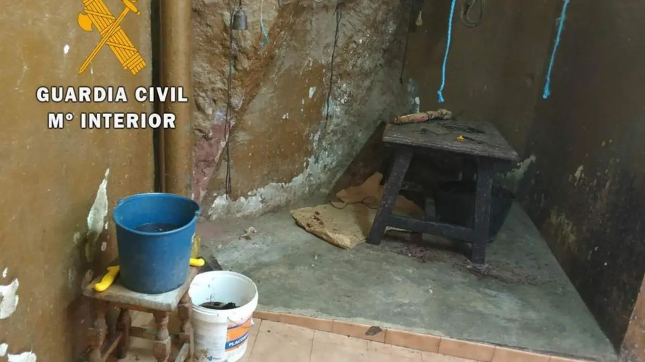 La Guardia Civil precinta un matadero clandestino en Berja (Almer&iacute;a) e investiga a tres personas - Guardia Civil