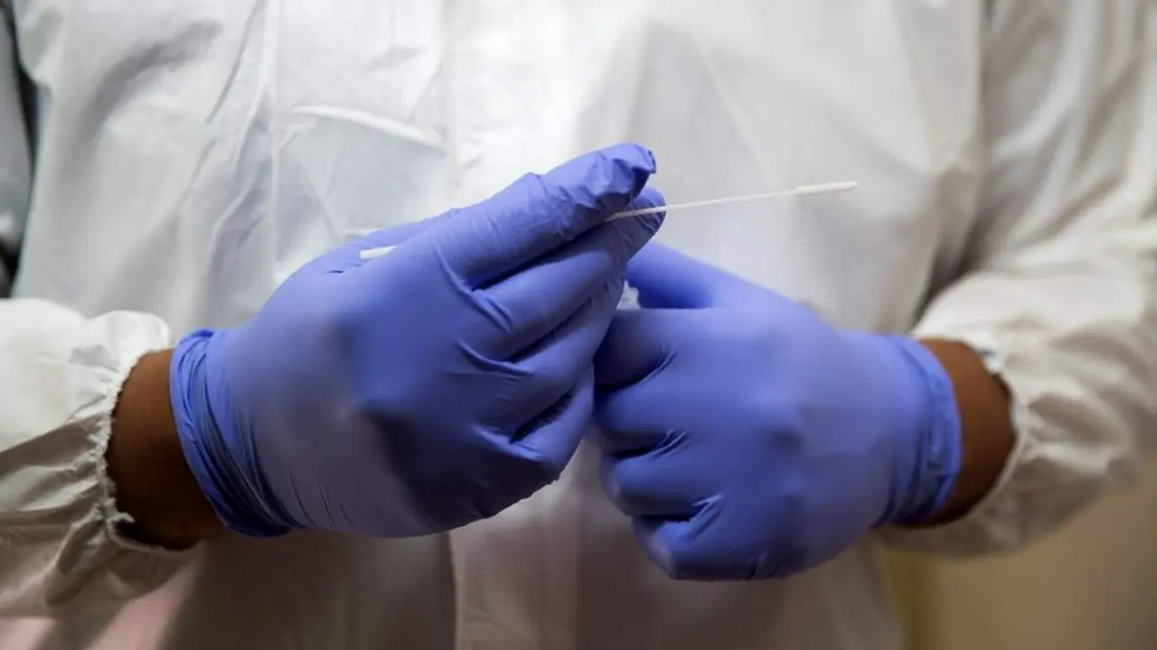 Pruebas de coronavirus. - Archivo