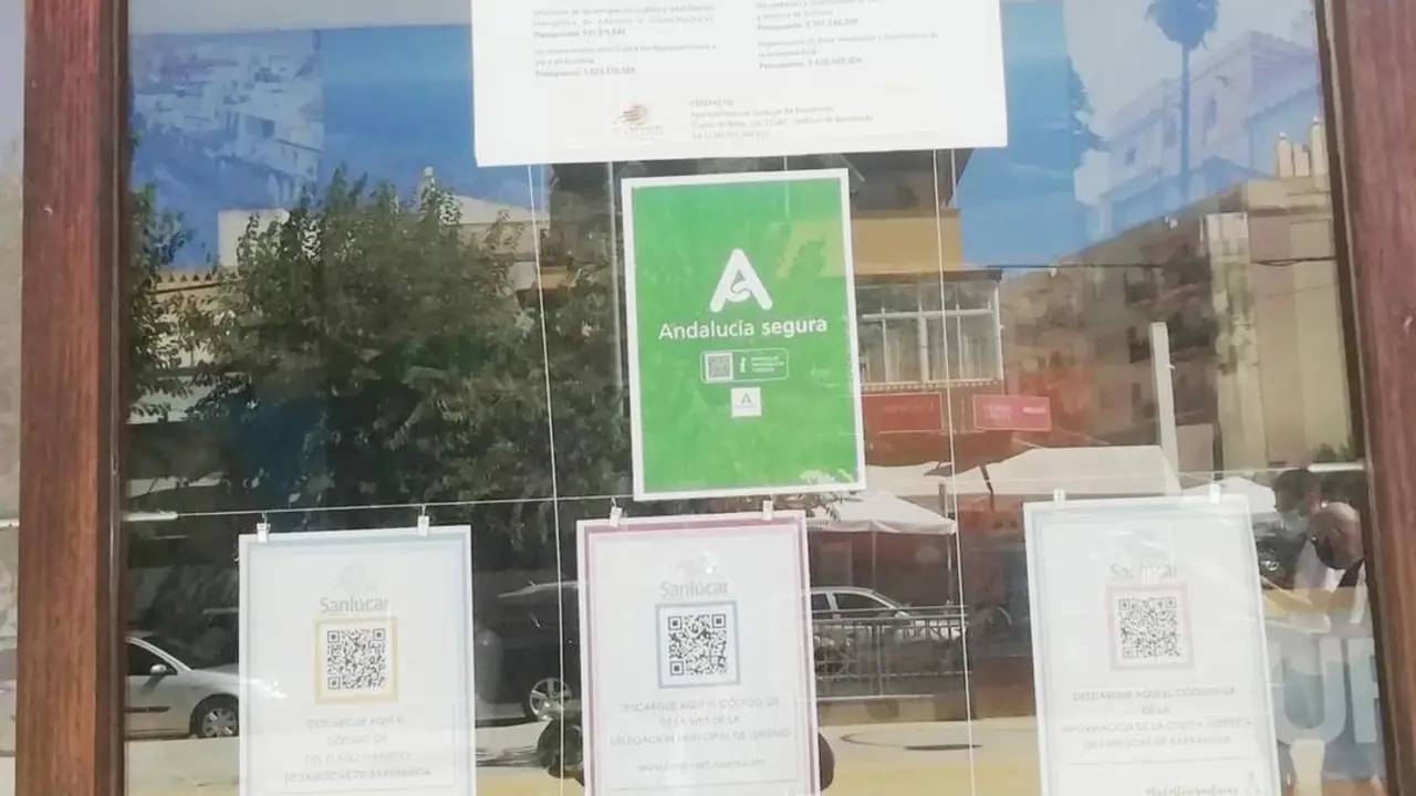 La Oficina de Turismo ya luce el sello de Andaluc&iacute;a Segura - A. I.
