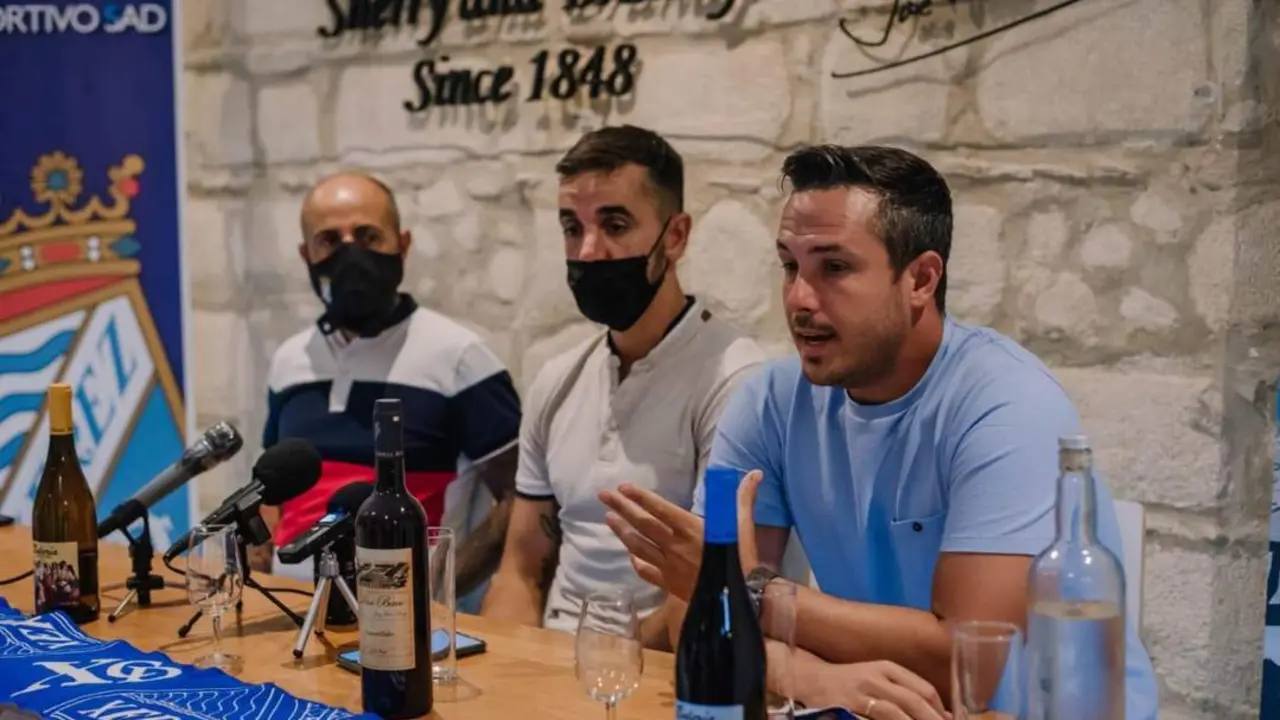 Juan D&iacute;az en la presentaci&oacute;n de Carlos Calvo. - 