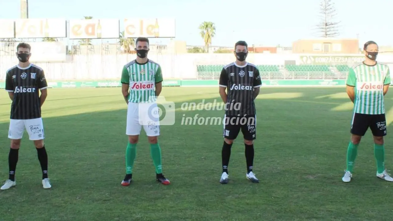 Alfonso Fern&aacute;ndez, Kevin Bautista, Marc Caball&eacute; y Cervero con las nuevas equipaciones - Ra&uacute;l J. Bustillos