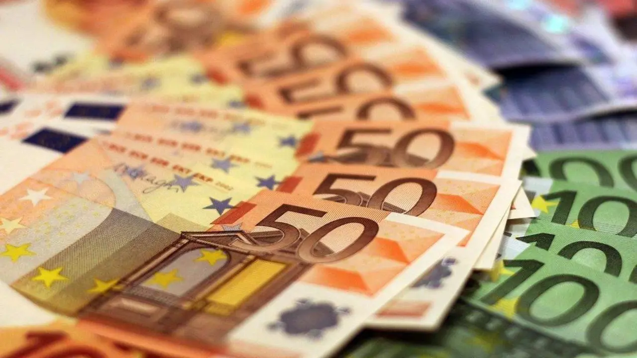 Euros. - Moerschy en Pixabay