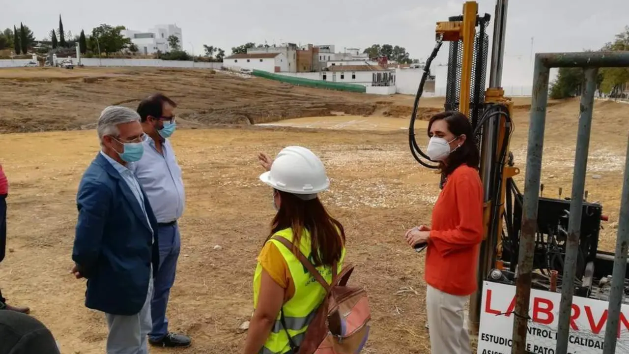 Trabajos en el conjunto arqueol&oacute;gico de Carmona. - Junta