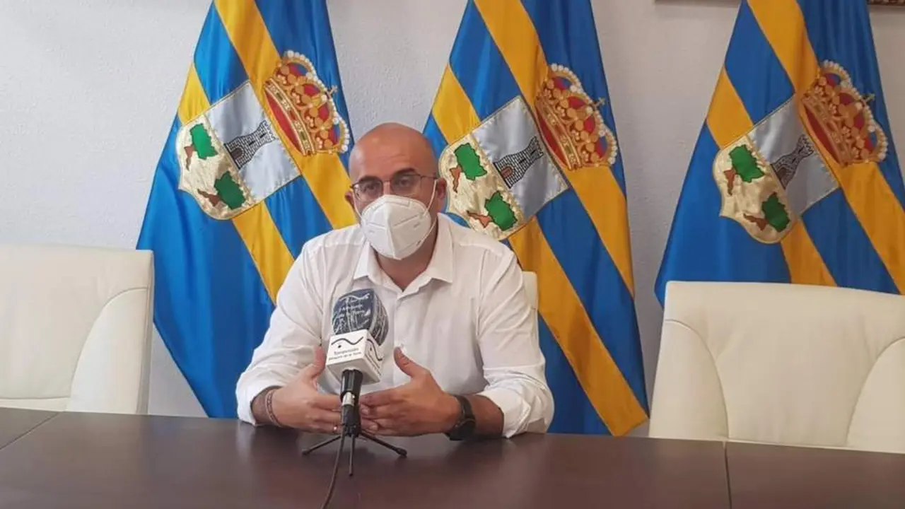 El 2&ordm; teniente de alcalde. - VM
