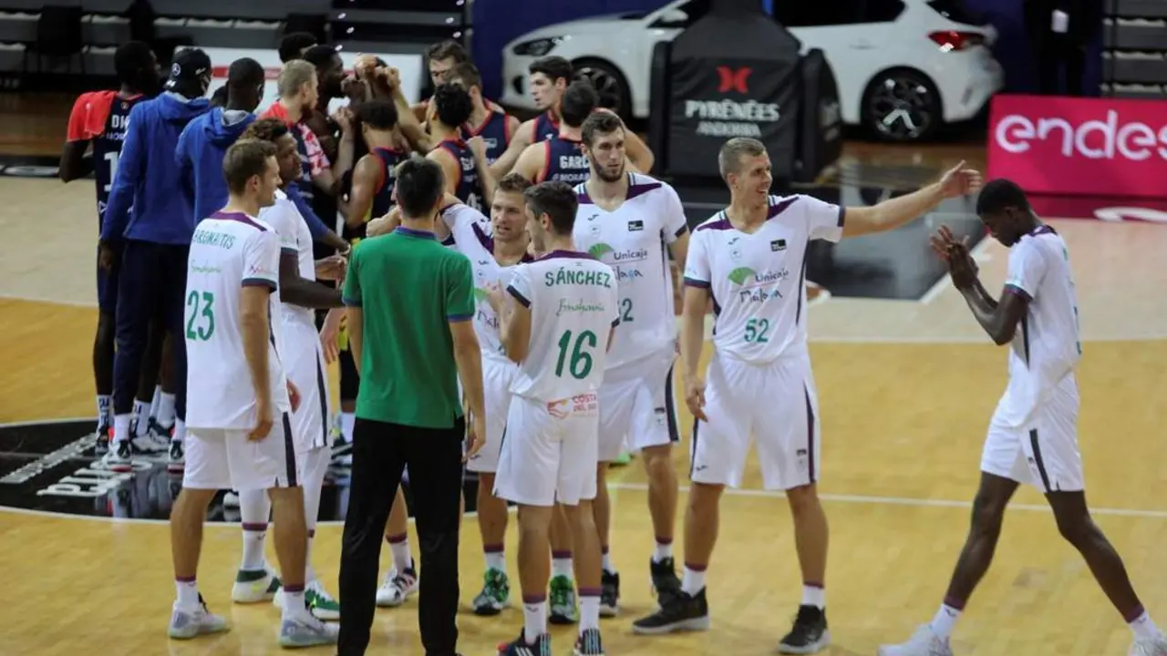 unicaja celebra la victoria. - fernando galindo/efe