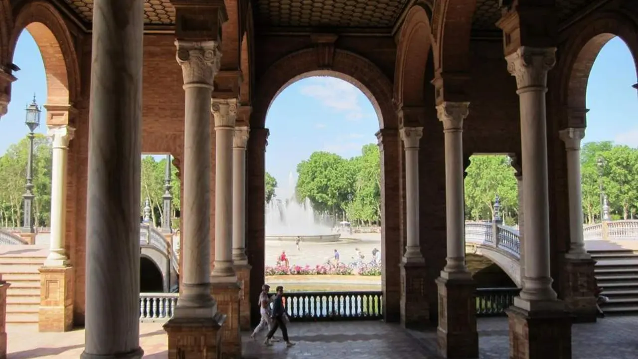 El Cuartel General del Ej&eacute;rcito en Sevilla se encuentra en la Plaza de Espa&ntilde;a. - Archivo