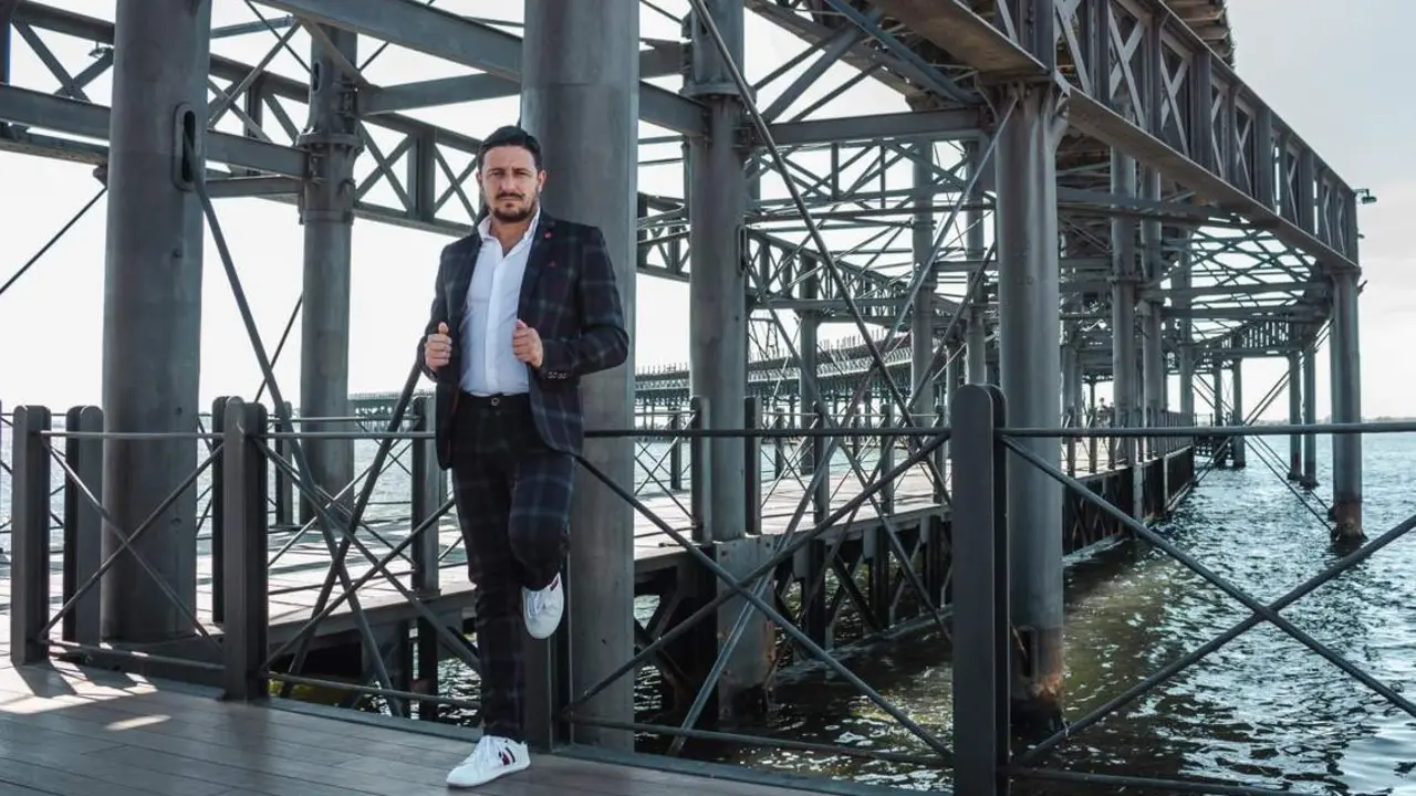 David Palomar, de promoci&oacute;n en Huelva. - VH