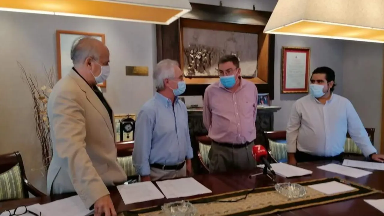 Rueda de prensa de Adepa. - VS
