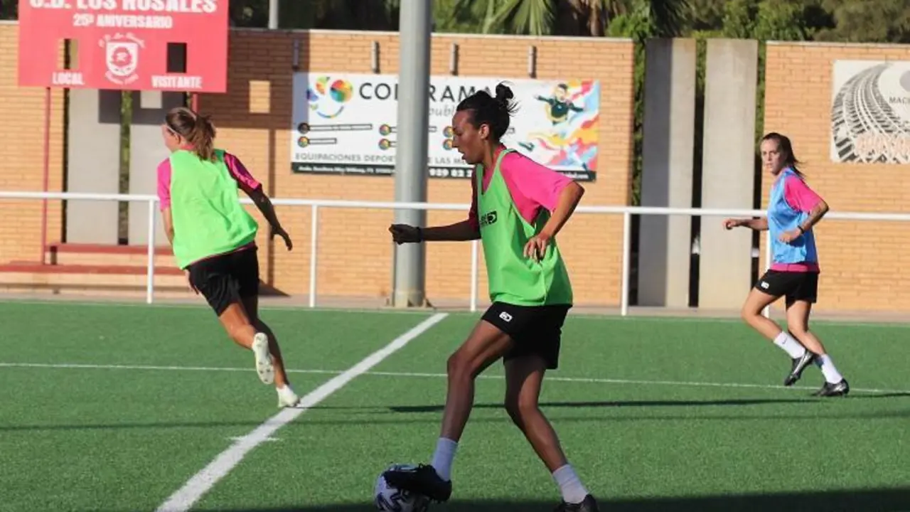 Entrenamiento de la plantilla del Sporting. - VH