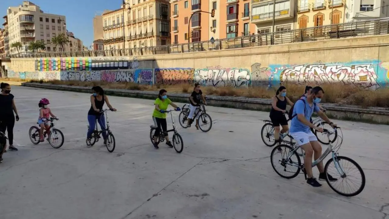 El Covid dispara las peticiones para aprender a montar en bici