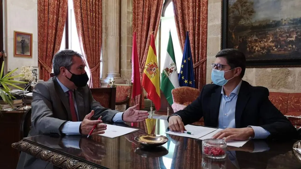 &Aacute;lvaro Pimentel y Juan Espadas.  - CS