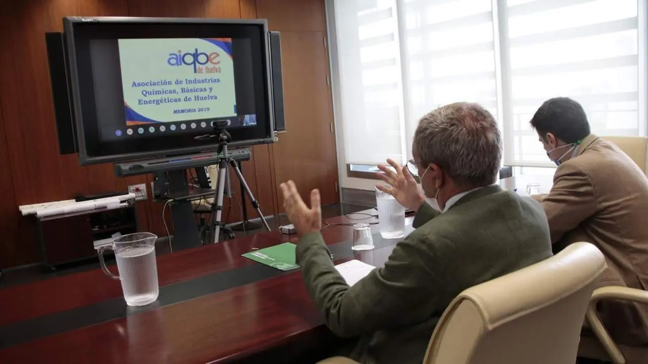 El consejero Rogelio Velasco conoce las cifras de Aiqbe. - VH