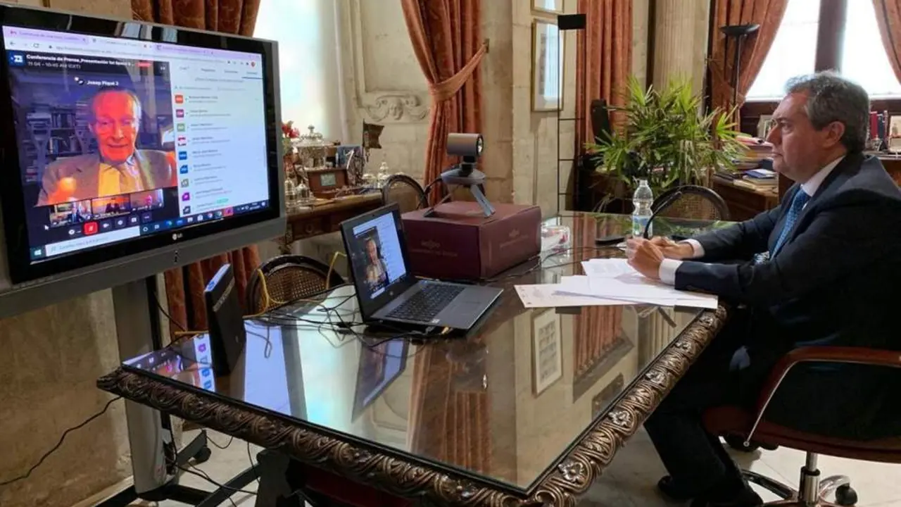 Espadas en una reciente videoconferencia. - Ayto