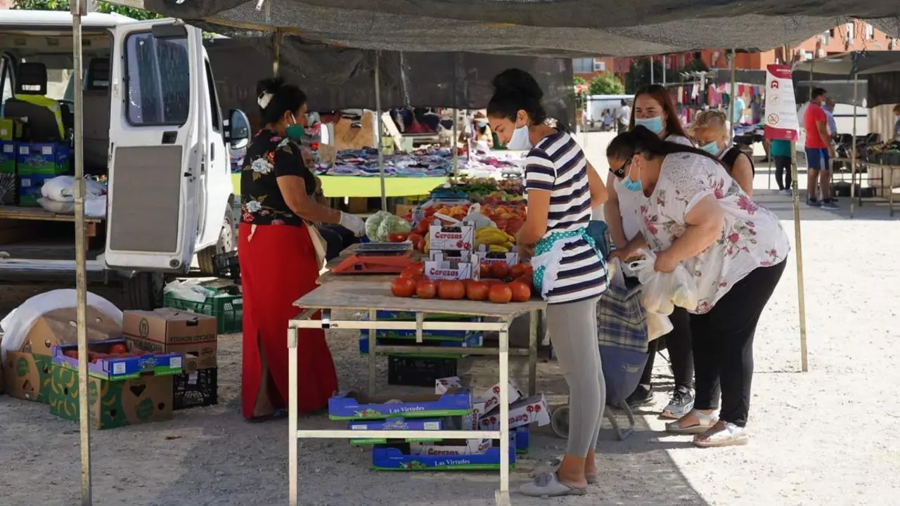 El mercadillo de Cerro Amate. - EP/Archivo