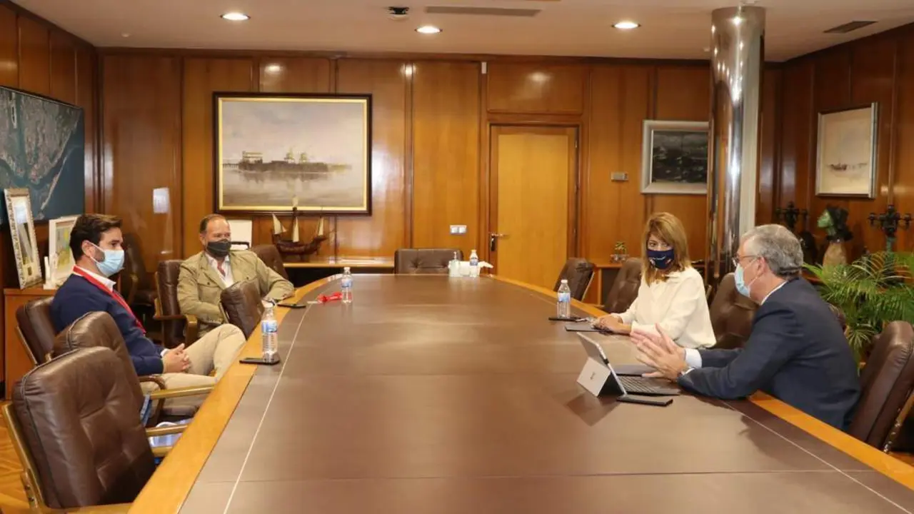 Reuni&oacute;n entre el Puerto y representantes empresariales. - VH