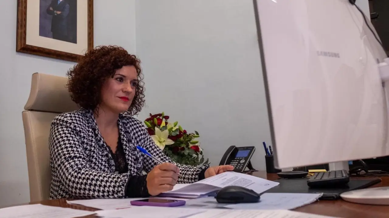 Mar&iacute;a Eugenia Lim&oacute;n. - AI