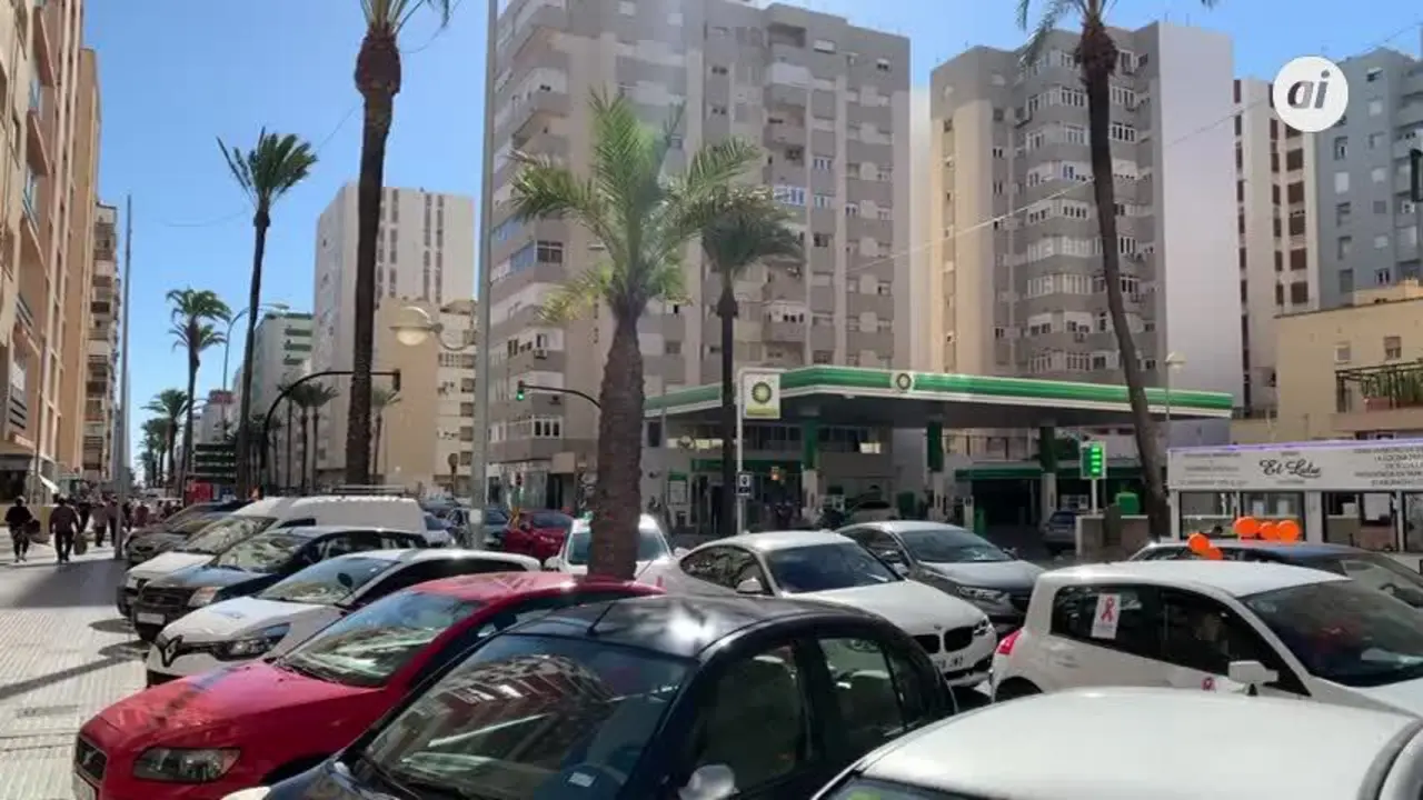 El PP de C&aacute;diz se moviliza "en descapotable" contra la Ley Cela&aacute;