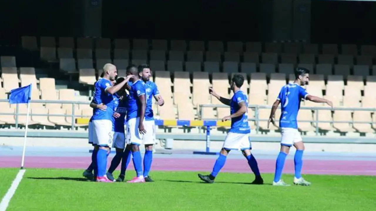 Los jugadores del Xerez DFC celebrando su gol - Cristo Garc&iacute;a