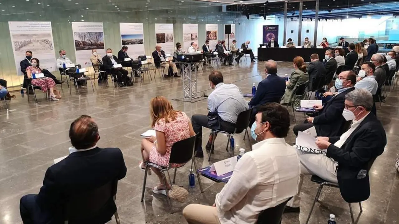 Reuni&oacute;n previa del Congreso de Innovaci&oacute;n Tur&iacute;stica. - ARCHIVO