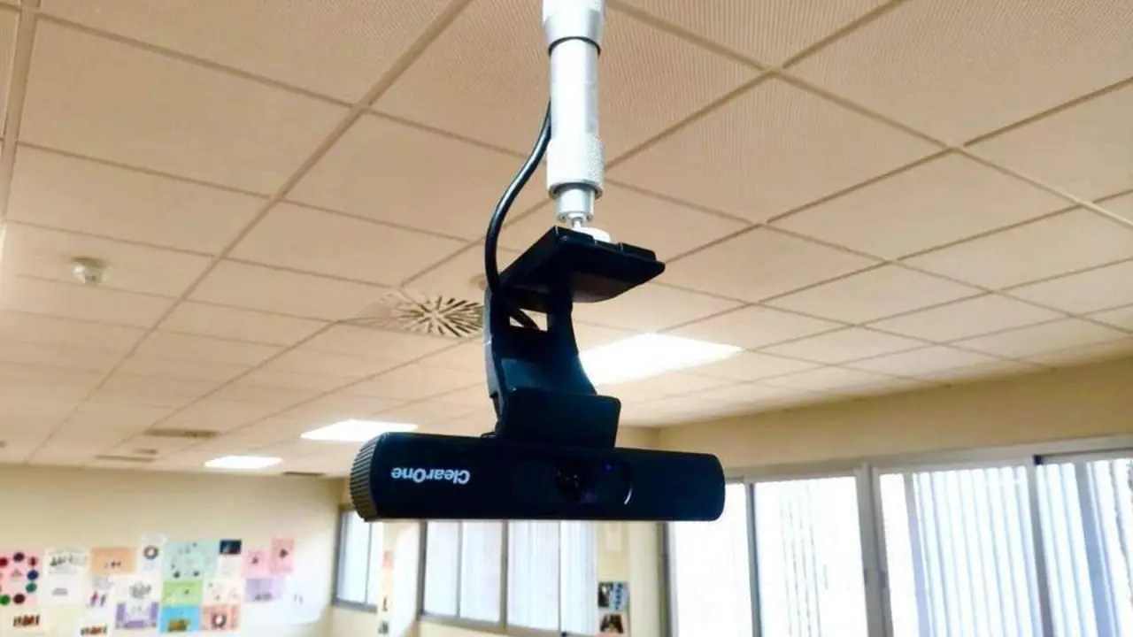 C&aacute;mara instalada en un aula de la UHU. - VH