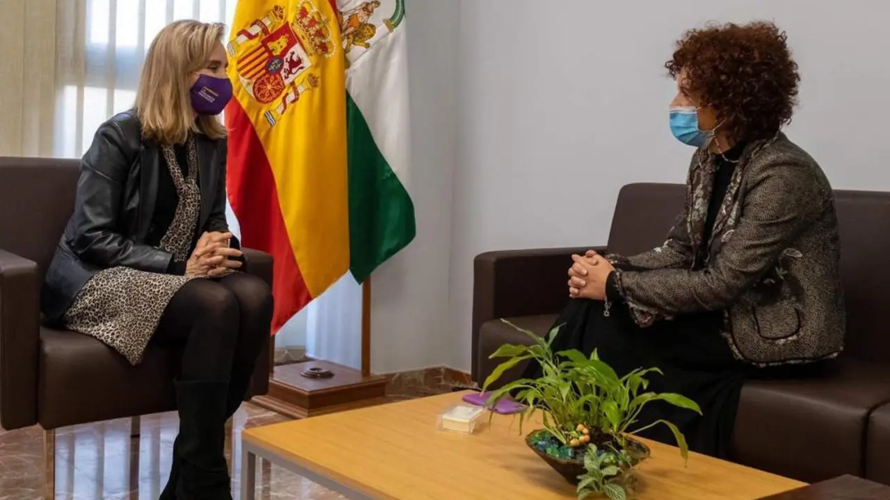 La subdelegada y la presidenta de Diputaci&oacute;n. - VH