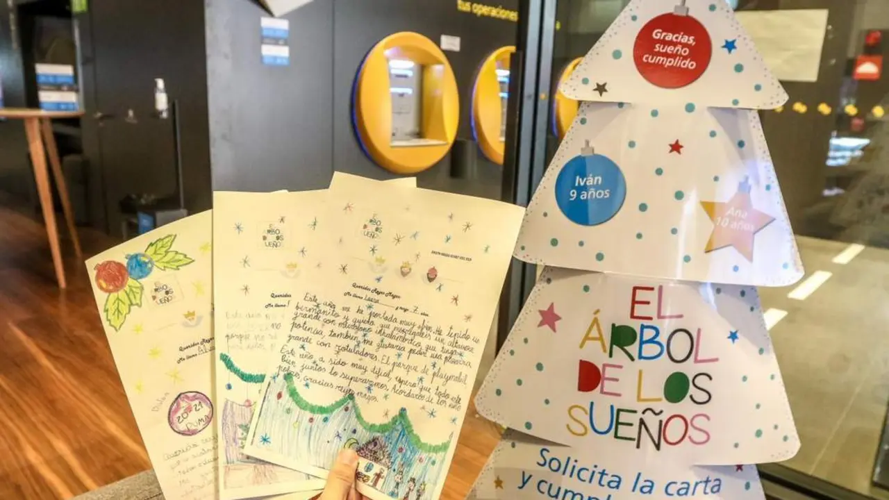 &ldquo;&Aacute;rbol de los Sue&ntilde;os&rdquo; de CaixaBank. - AI